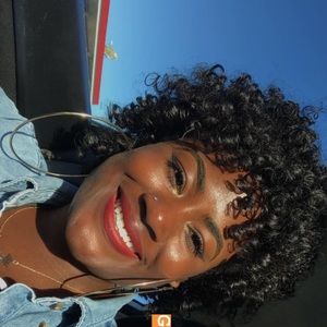 Meet your Posher, Megan